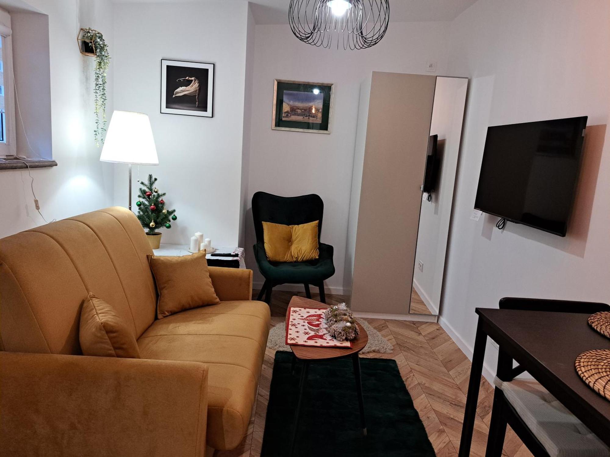 Apartament Deluxe-Gontalowy كاجيمير دولنه المظهر الخارجي الصورة